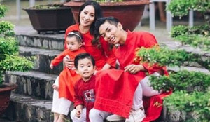 Phan Hiển tiết lộ, con trai 4 tuổi của anh và Khánh Thi là 'người kiếm tiền giỏi nhất nhà'