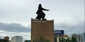 Lư hương trước tượng đài Trần Hưng Đạo bị di dời: Nhà chức trách thông tin chính thức