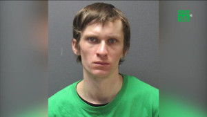 Tên trộm xui xẻo trốn nhầm vào xe cảnh sát khi tẩu thoát