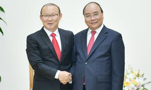 Thủ tướng: Tạo mọi điều kiện để HLV Park Hang Seo hoàn thành trọng trách ở đội tuyển quốc gia