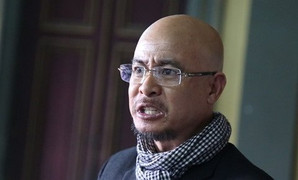 Video: Ông Đặng Lê Nguyên Vũ và vợ đối đáp về tiền, con cái trước tòa