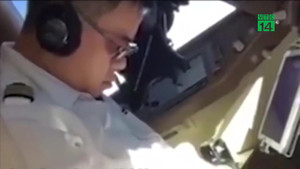 Phi công Trung Quốc ngủ gật khi đang lái máy bay