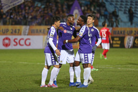 HLV Chu Đình Nghiêm: CLB Hà Nội thắng may mắn, chưa vội nói chuyện vô địch