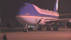 Cập nhật: Tổng thống Donald Trump tới Việt Nam hội đàm Chủ tịch Kim Jong-un