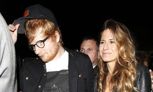 Ed Sheeran bí mật kết hôn cùng bạn gái lâu năm