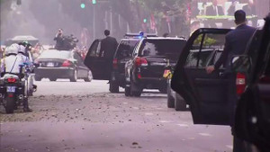 Clip: Ông Trump và ông Kim rời khách sạn Metropole sau khi hủy bữa trưa