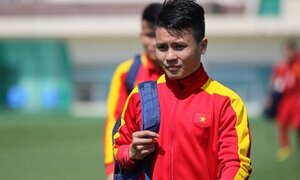 Quang Hải tập trung U23 Việt Nam 2 ngày, thầy Park phải trả về