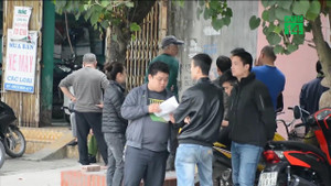 Video toàn cảnh: Nghi bị bỏ bùa, thầy cúng truy sát cả nhà thầy bói ở Nam Định