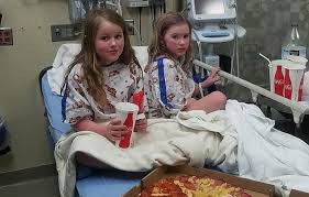 Lạc trong rừng 44 tiếng đồng hồ, 2 bé gái sống sót diệu kỳ