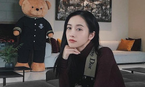 Bị nhắc nhở vì hay viết chia sẻ bằng tiếng Anh, Jun Vũ thẳng thắn đáp trả