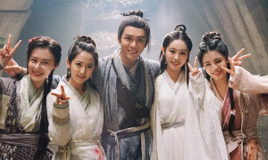 Diễn viên 'Tân Ỷ Thiên Đồ Long ký 2019': Người vướng tin đồn thẩm mỹ, kẻ lộ ảnh qua đêm ở khách sạn