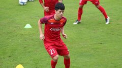 Đình Trọng tập luyện bình thường, sẵn sàng 'chiến' U23 Thái Lan, Indonesia