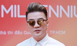 Đàm Vĩnh Hưng gây tò mò khi úp mở tiết mục chưa từng có để tặng 3.000 khán giả