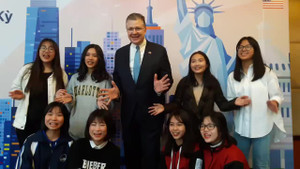 Video: Đại sứ Mỹ Daniel Kritenbrink chúc mừng ngày Quốc tế phụ nữ 8/3