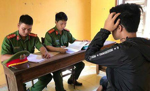 Chia tay người yêu, thiếu niên dọa tung ảnh 'nóng' để tống tiền