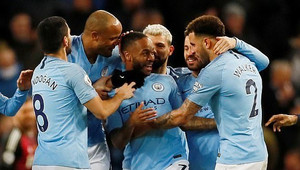 Sterling lập hat-trick giúp Man City đánh bại Watford, vững ngôi đầu bảng