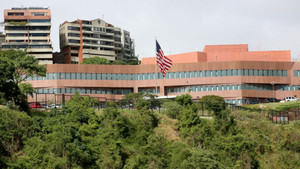 Mỹ rút toàn bộ nhân viên ngoại giao khỏi Venezuela