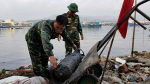 Tìm thấy quả ngư lôi nặng gần 1 tạ ở Quảng Ngãi