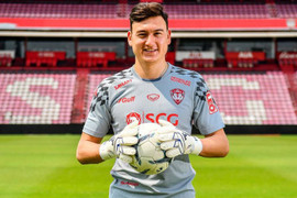 Văn Lâm cứu thua xuất sắc, Muangthong thắng trận thứ 2 ở Thai League