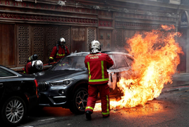 Bạo lực nổ ra khi biểu tình Áo vàng ở Pháp bước sang tháng thứ 4