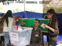 Hơn 2,6 triệu cử tri Thái Lan đi bầu cử sớm
