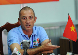 Thầy Giôm dẫn dắt U19 Việt Nam đấu Trung Quốc, Thái Lan