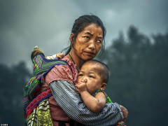 Sự thật đằng sau bức ảnh 'bà mẹ H'mong' của nhiếp ảnh gia Malaysia giành giải thưởng danh giá