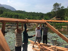 Cận cảnh tháo dỡ khu nghỉ dưỡng mọc giữa rừng phòng hộ Quảng Nam