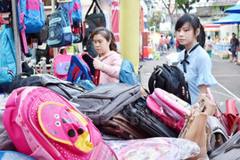 TP.HCM xử nghiêm cán bộ tiếp tay cho buôn lậu, gian lận thương mại và hàng giả