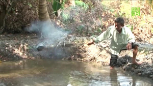 Bí ẩn hồ nước tự sôi trăm tuổi ở Vĩnh Long