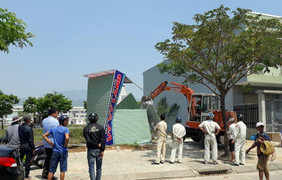 ‘Sốt’ đất không tưởng, Đà Nẵng quyết ‘xóa sổ’ ki ốt bán đất trái phép