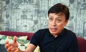 Tuấn Ngọc: 'Vợ nhiều khi không vui, trách tôi thiếu đứng đắn'