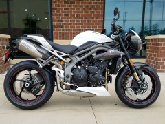 Chiêm ngưỡng mô tô 1.050cc giá đắt hơn ô tô Hyundai Accent 2019