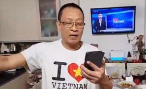 MC Lại Văn Sâm chế lời 'Tóc em đuôi gà' tặng HLV Park Hang Seo