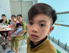 Cậu bé đạp xe hơn 100 km từ Sơn La xuống Hà Nội thăm em: 'Cháu không thấy mệt'