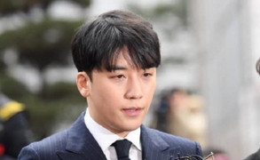 Seungri thú nhận đã phát tán ảnh đồi trụy trong nhóm chat tình dục