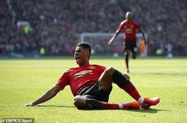 Rashford, Martial ghi bàn, MU thắng trận mừng HLV Solskjaer