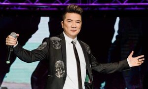Đàm Vĩnh Hưng: 'Tôi muốn đi hát đến 80 tuổi, không muốn ngồi mãi trên ngai vàng mơ hồ nào đó'