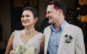 Chồng cũ của Hồng Nhung cưới vợ mới sau nửa năm ly hôn