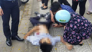 Nhắc thiếu niên vượt đèn đỏ, người đàn ông bị đâm đã qua đời