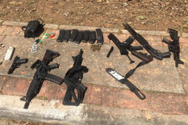 Mang vũ khí đi cướp ATM, 11 tên cướp bị bắn chết tại chỗ