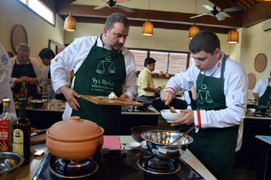 10 đầu bếp lừng danh thế giới tranh tài tại ‘Thách thức cao lầu’