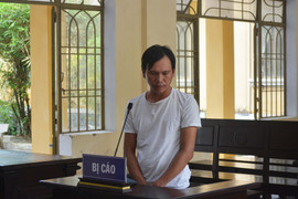 Sau cái nhìn khiêu khích, về nhà xách rựa chém người thừa sống thiếu chết