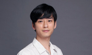 Diễn viên điển trai phim 'Mắt biếc' bị bạn gái cũ tố lăng nhăng, lợi dụng tiền bạc