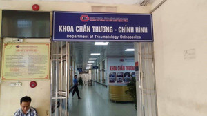 10 nữ sinh đánh hội đồng bạn ở Quảng Ninh: Hai nạn nhân tụ máu ở đầu