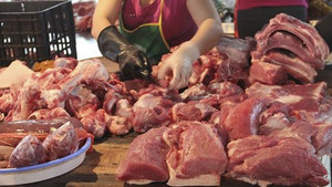 Tại sao người tiêu dùng vẫn quay lưng với thịt lợn?