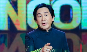 NSƯT Kim Tử Long: ‘Tôi từng mặc đồ con gái suốt 6 năm, đi bán bánh dạo kiếm tiền ăn học’