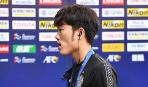 Sau 'đường chuyền chết người', CĐV Thái Lan 'đòi' suất đá chính cho Xuân Trường