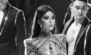 Minh Tú đầy thần thải, khoe vóc dáng quyến rũ khi diễn mở màn cho show Chung Thanh Phong