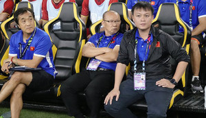 HLV Park Hang Seo 'chơi lớn': Khó trăm bề!